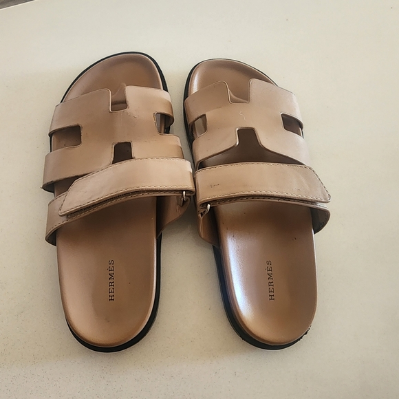 Chypre Tan Sandals - Picture 3 of 8